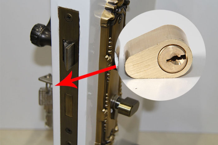 叫师傅上门换锁芯大概多少钱 叫师傅上门换锁芯大概多少钱